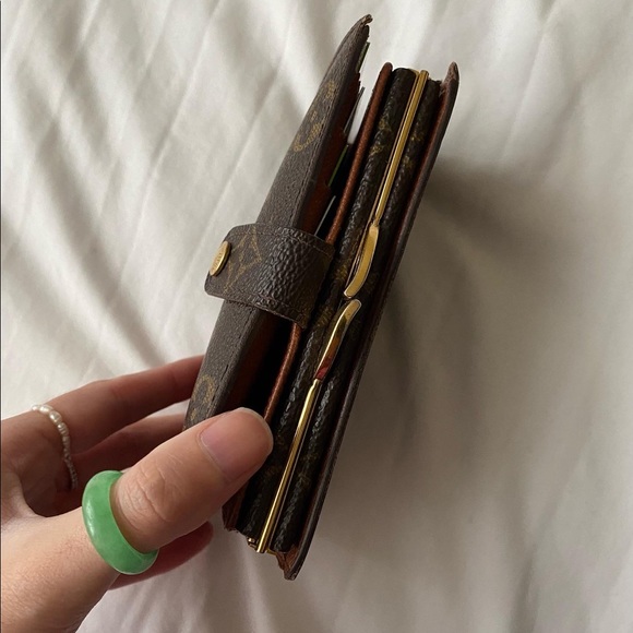 Vintage Louis Vuitton Kisslock Wallet - Picture 4 of 5